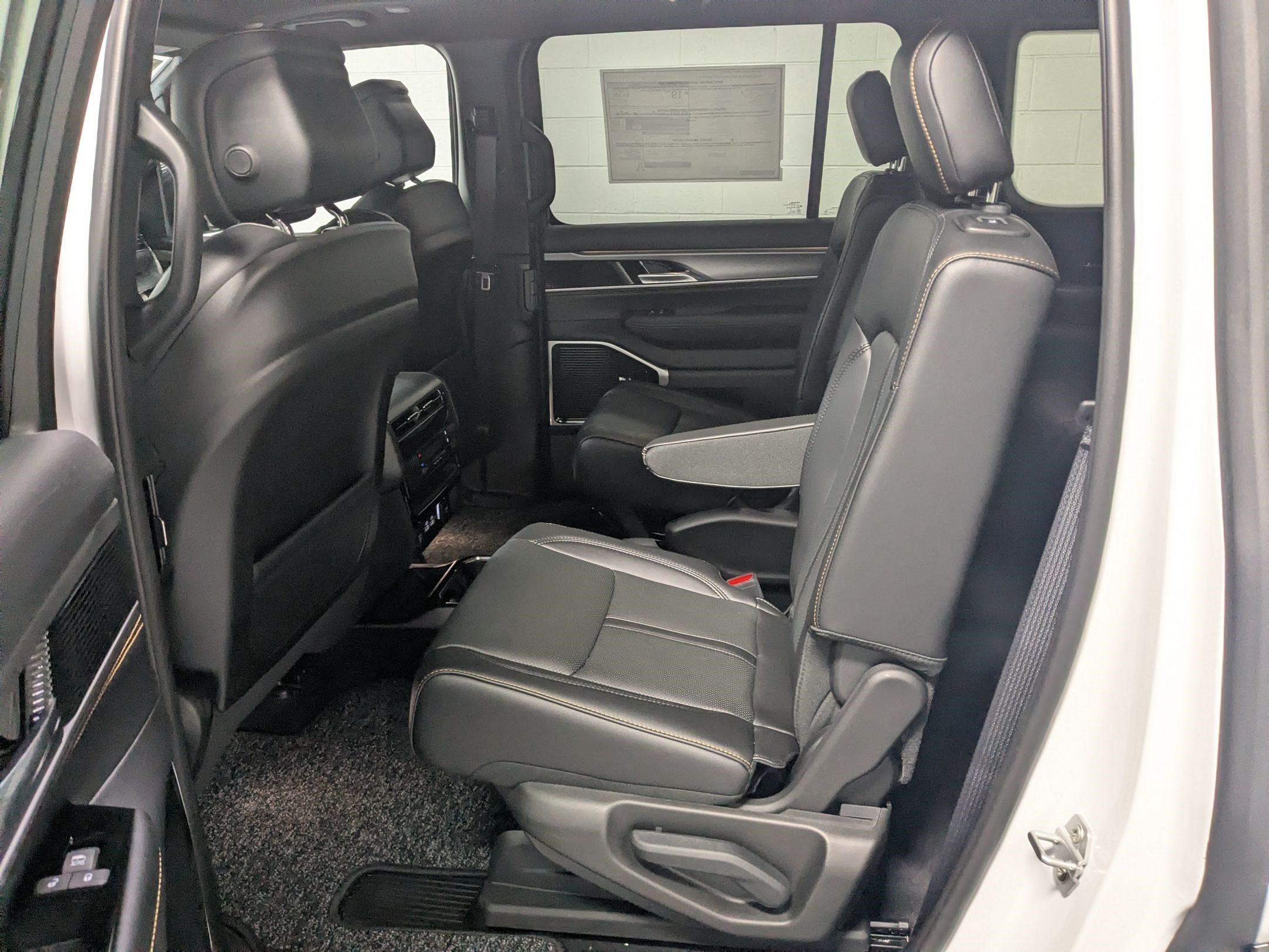 New 2026 Bright White Clear-Coat Exterior Paint Jeep 85th Anniversary image 16