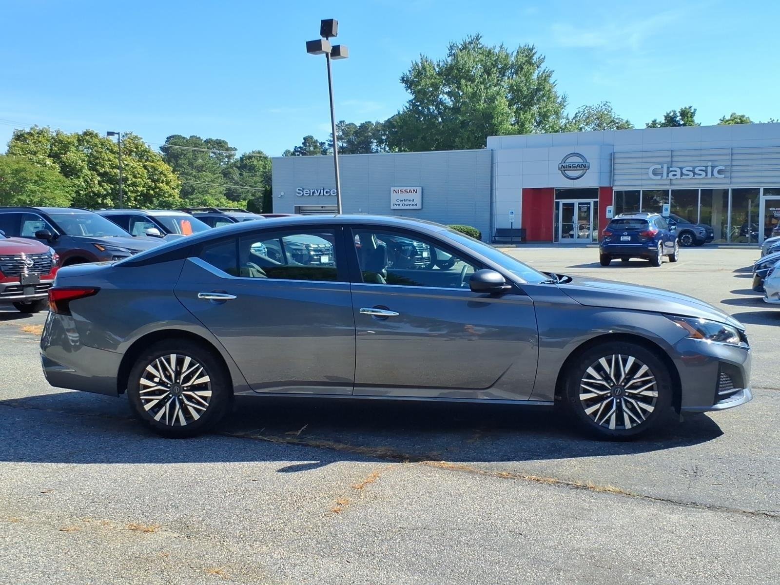 Used 2025 Gun Metallic Nissan SV image 6