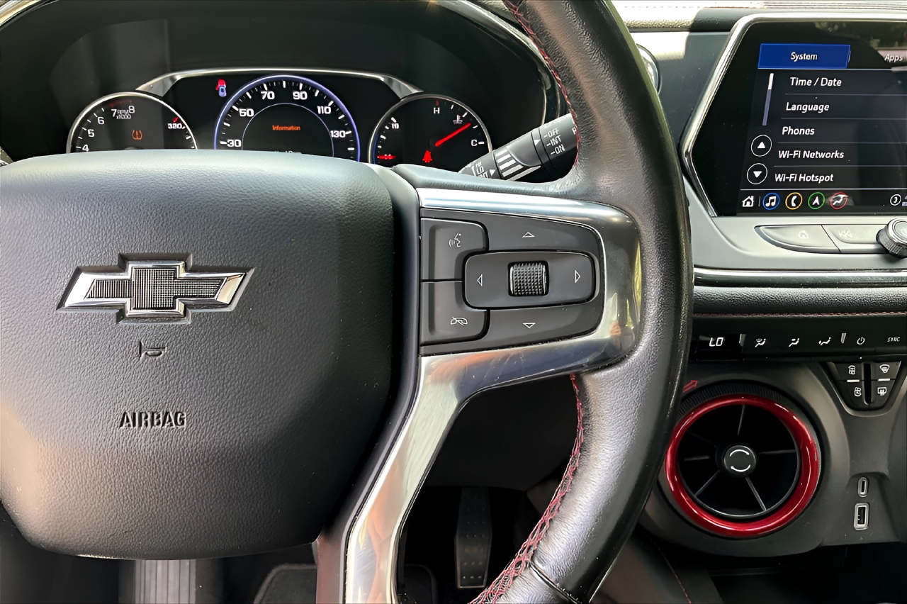 Used 2022 Red Chevrolet RS image 11