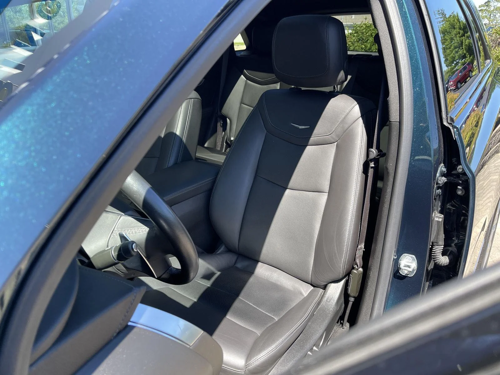Used 2024 Emerald Lake Metallic Cadillac Sport image 16