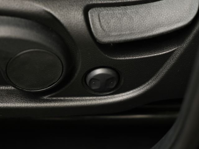Used 2023 Twilight Black Hyundai SE image 21