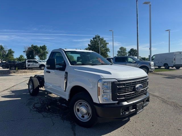 2026 Ford F-350 XL Regular Cab 145-In SRW's photo
