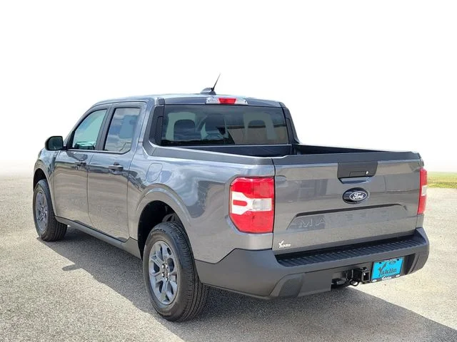 New 2026 Carbonized Gray Metallic Ford XLT image 3