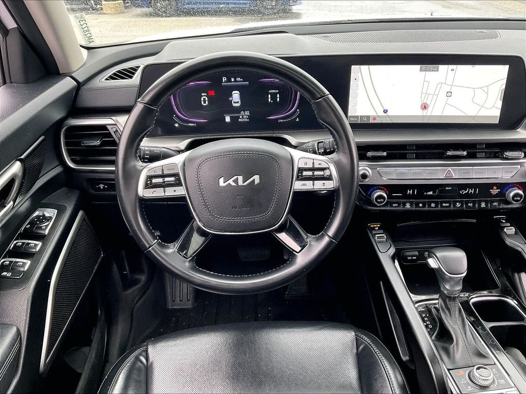 Used 2023 Glacial White Pearl Kia S image 17