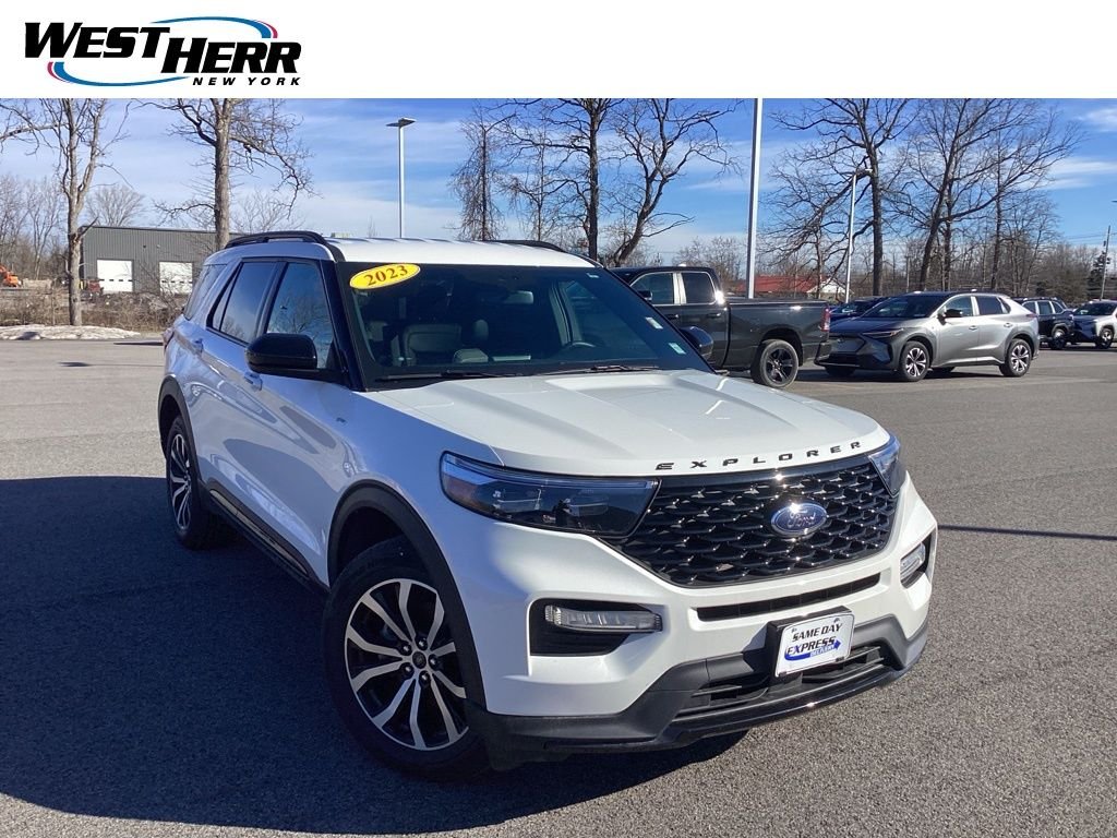 2023 Ford Explorer ST-LINE