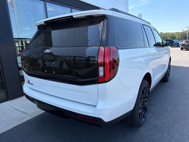 New 2027 Star White Metallic Tri-Coat Ford Platinum image 3