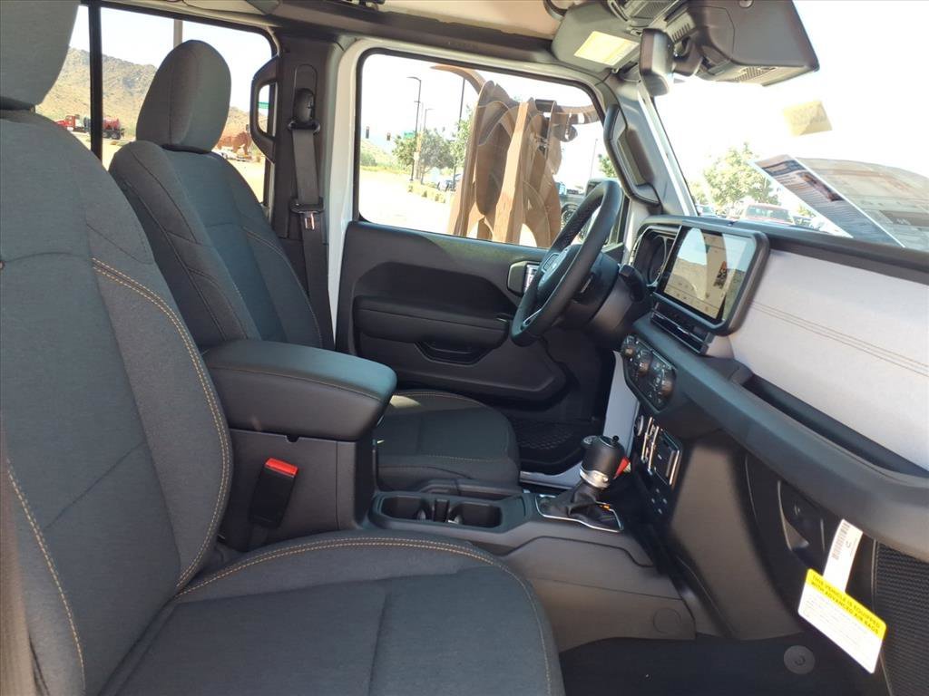 New 2025 Bright White Clear-Coat Exterior Paint Jeep Sport S image 7