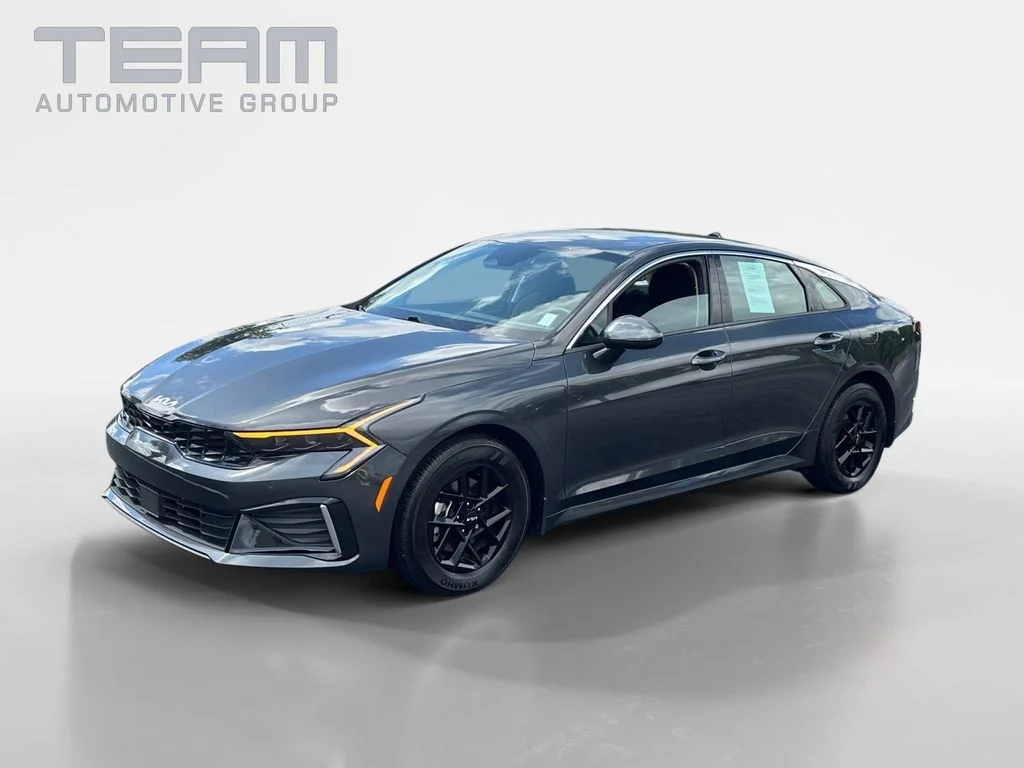 Used 2025 Gray Kia LXS image 3