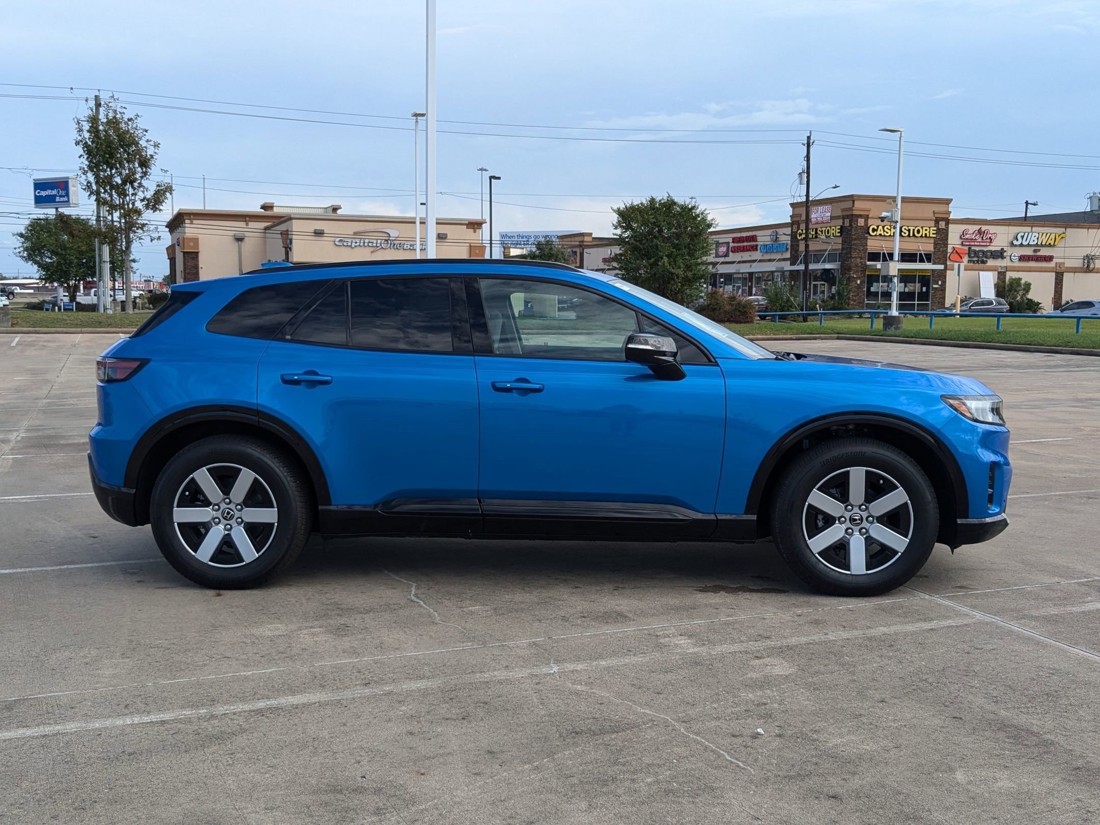 New 2026 Pacific Blue Metallic Honda Touring image 3