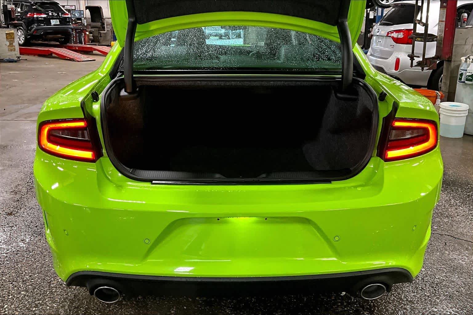 Used 2023 Sublime Metallic Clearcoat Dodge R/T image 31
