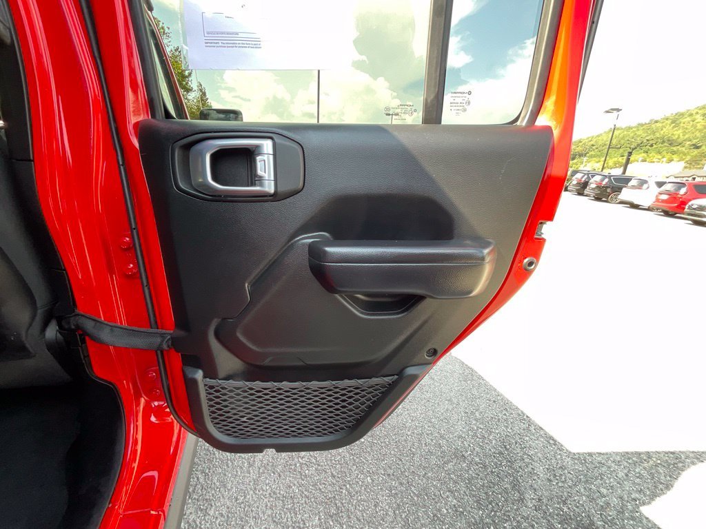Used 2021 Red Jeep Unlimited Rubicon image 23