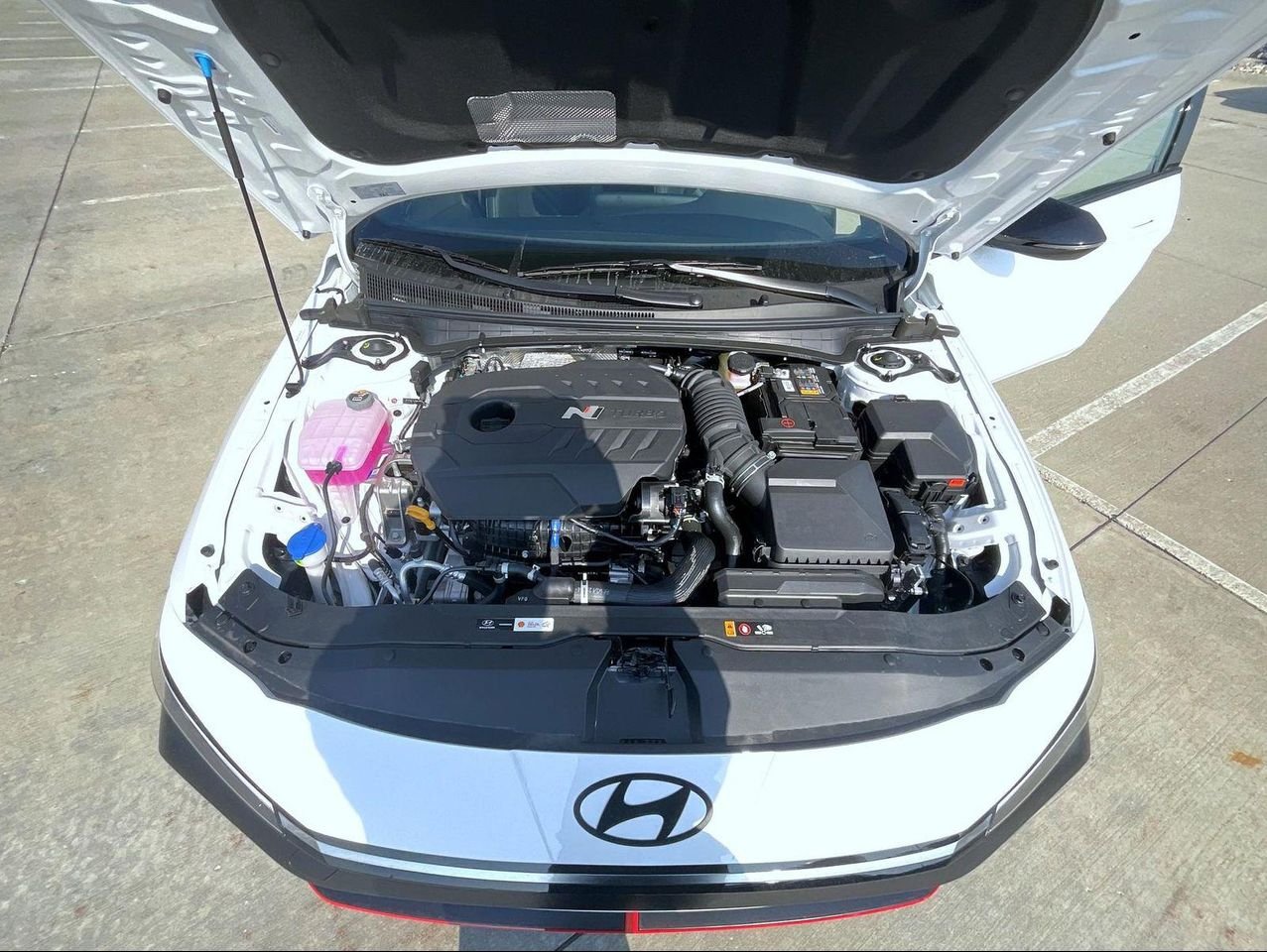 New 2026 White Hyundai Base image 24