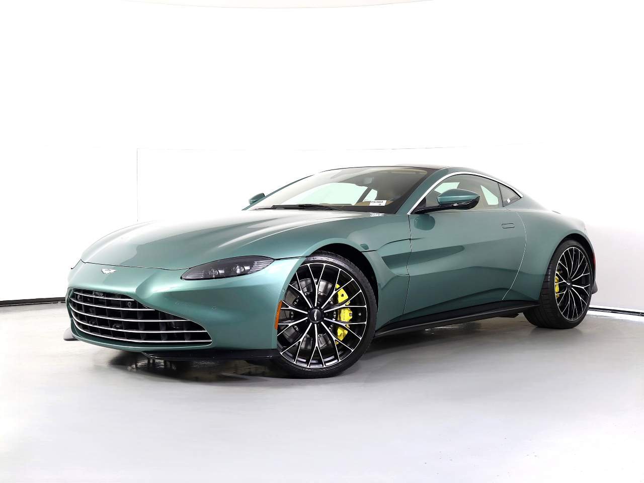 2022 Aston Martin Vantage