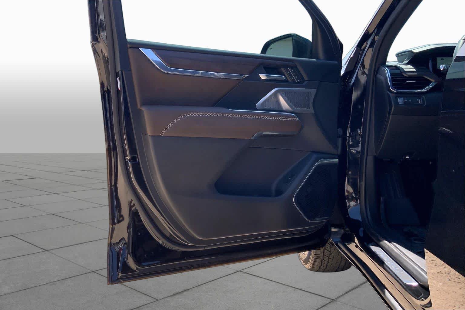 2026 GMC Acadia Denali Ultimate - Photo 22