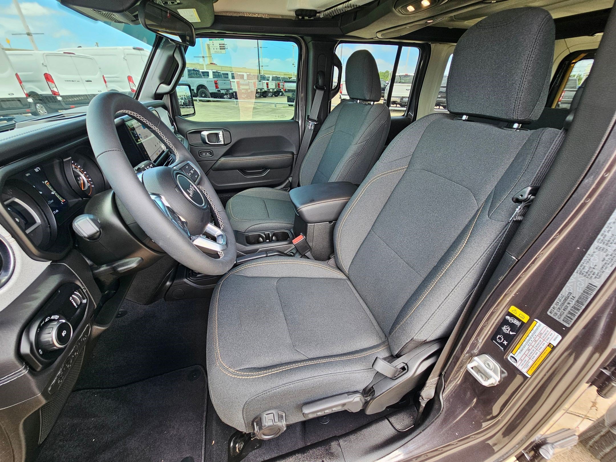 Used 2025 Granite Crystal Clearcoat Metallic Jeep Sahara image 13