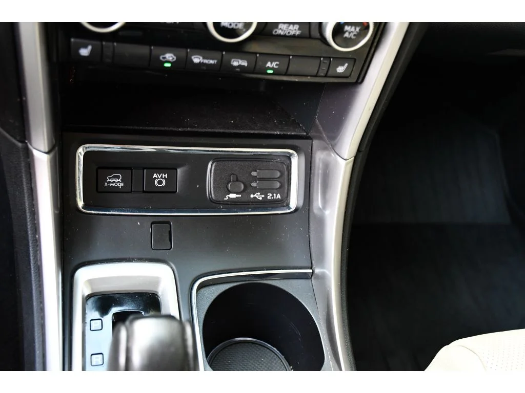 Used 2020 Crystal Black Silica Subaru Limited image 39