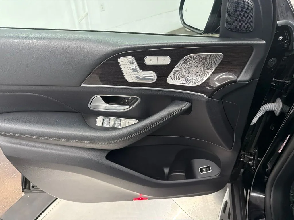 Certified Used 2022 Black Mercedes-Benz GLE 350 image 16