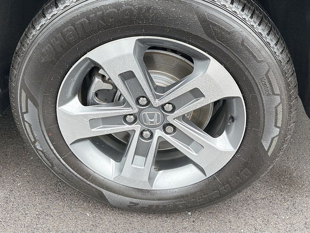 Used 2023 Lunar Silver Metallic Honda EX-L 7 Passenger image 7