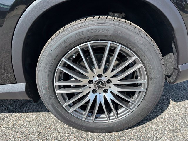 New 2027 Obsidian Black Metallic Mercedes-Benz GLC 300 image 48