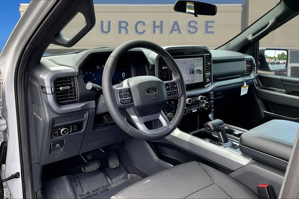 New 2026 Avalanche Ford XLT image 7