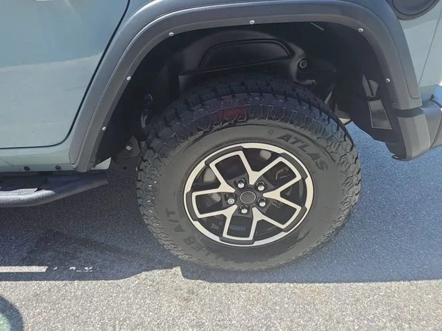 Used 2024 Gray Jeep Rubicon image 33