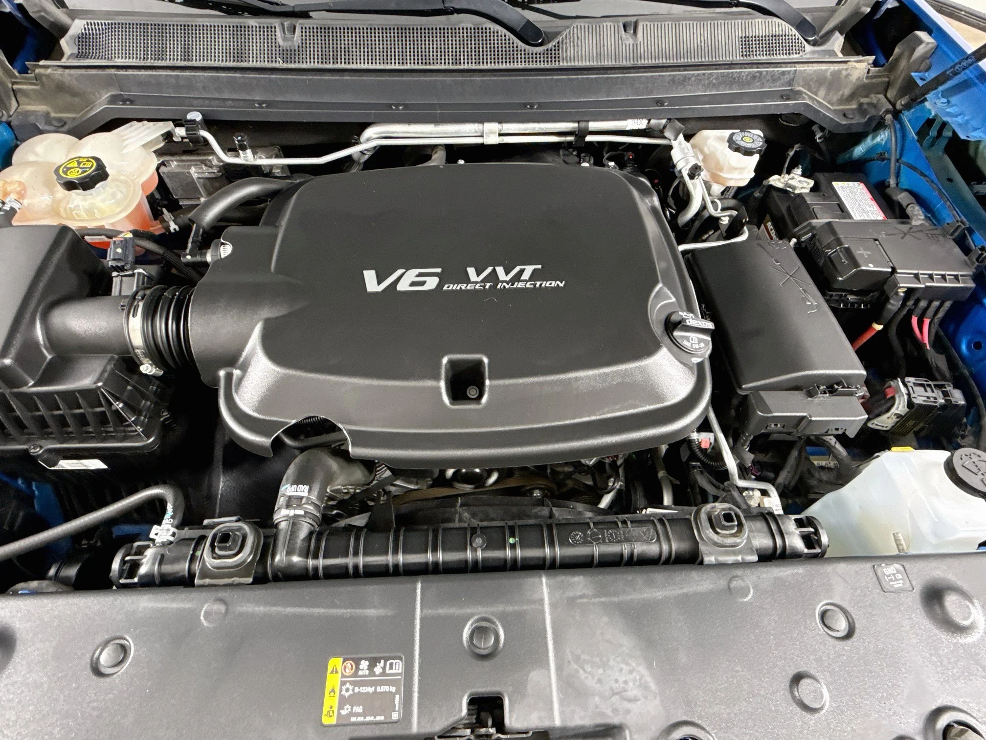 Used 2022 Dynamic Blue Metallic GMC Elevation image 30