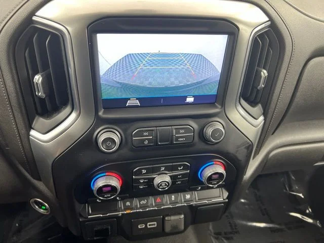 Used 2022 Blue Chevrolet LT image 17