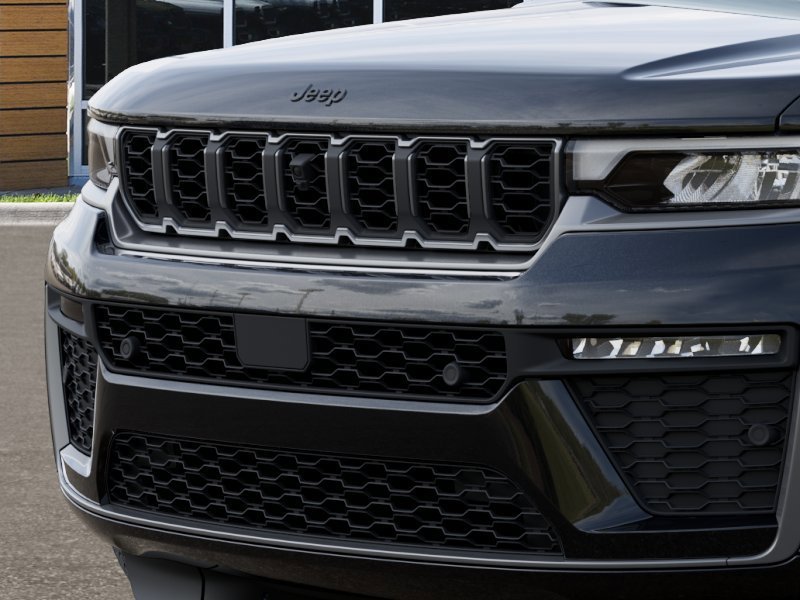 New 2026 Diamond Black Crystal Pearlcoat Jeep Limited Reserve image 11