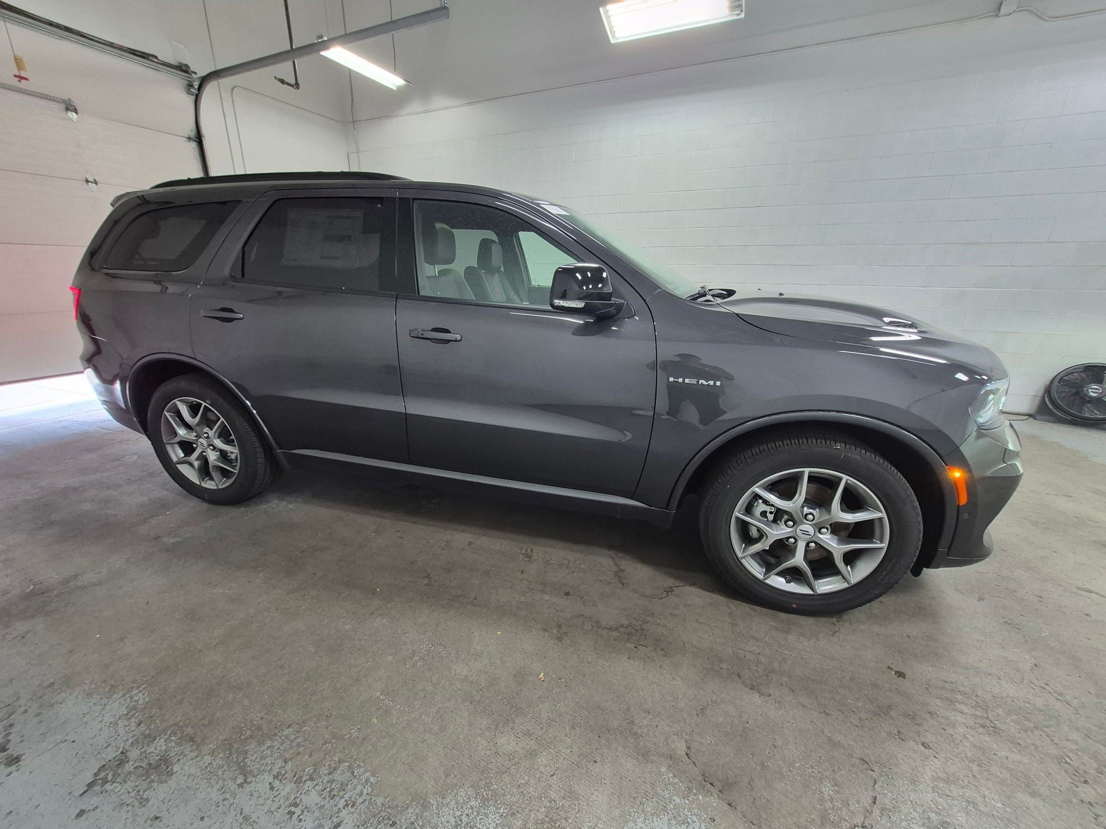 New 2026 Vapor Gray Exterior Paint Dodge GT Premium HEMI V8 image 3