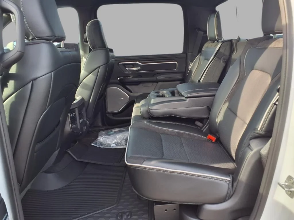2026 RAM 1500 Laramie - Photo 24