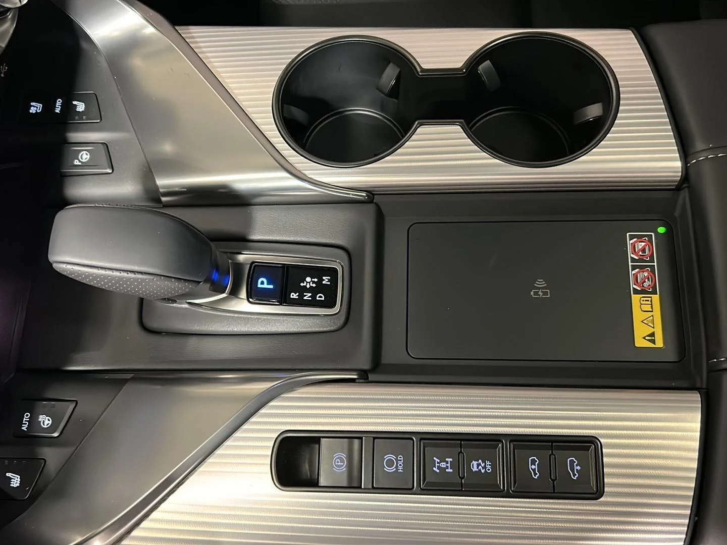 New 2026 Nori Green Pearl Lexus LX 700h F SPORT Handling image 39