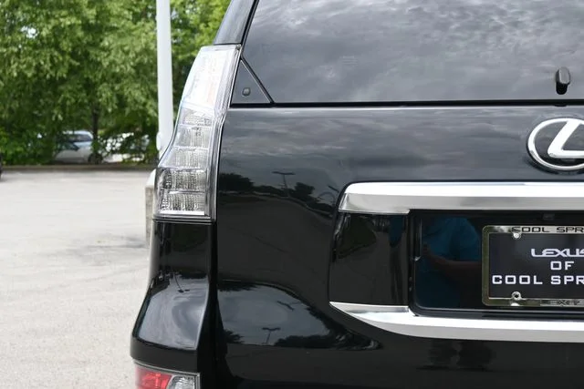 Certified Used 2021 BLACK Lexus 460 image 5