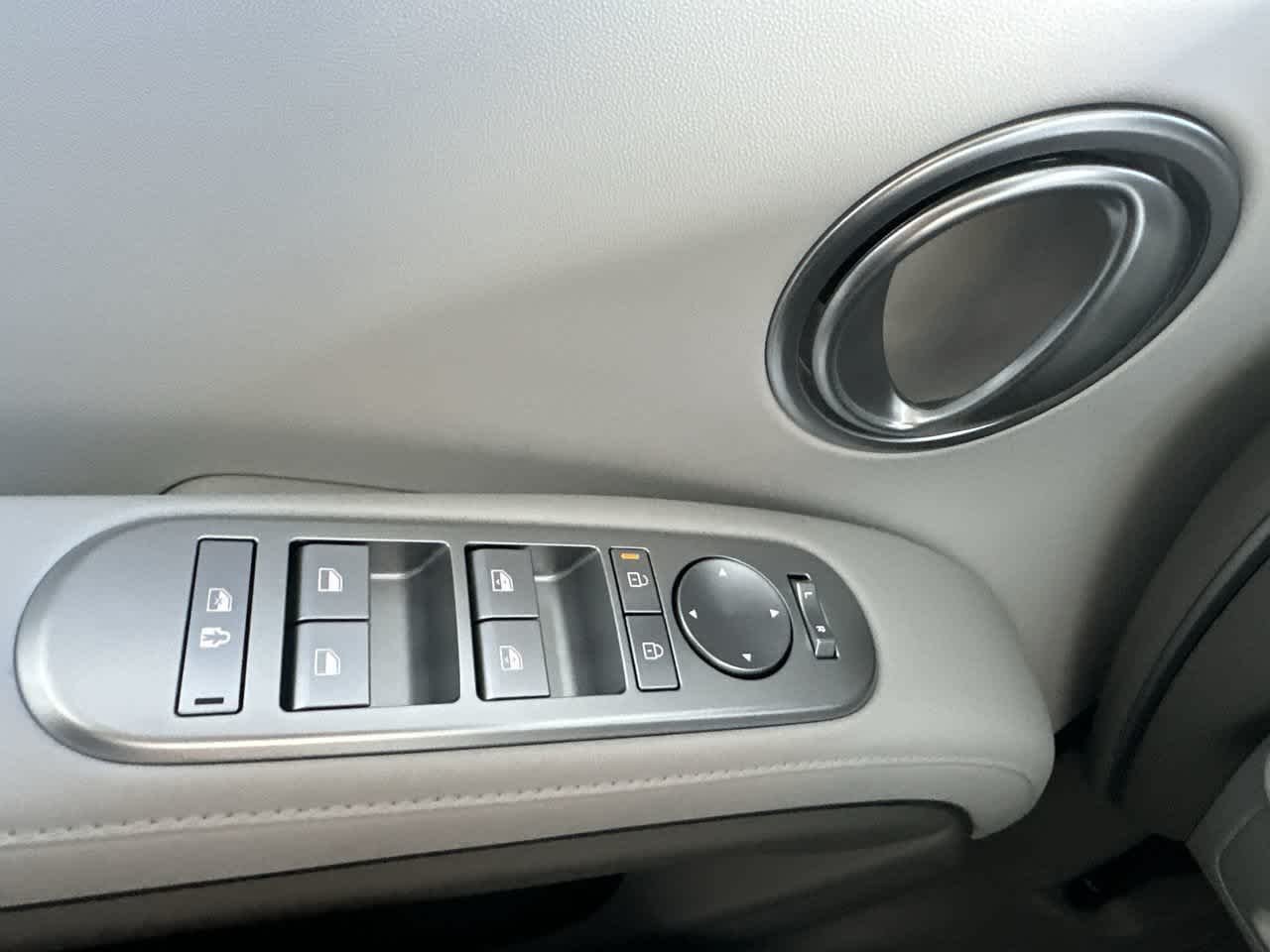 New 2027 Gray Hyundai SEL FWD image 17