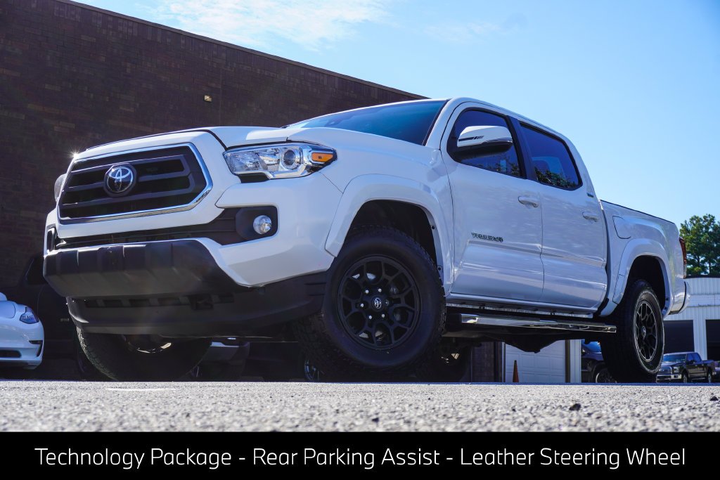 Used 2022 White Toyota SR5 image 1