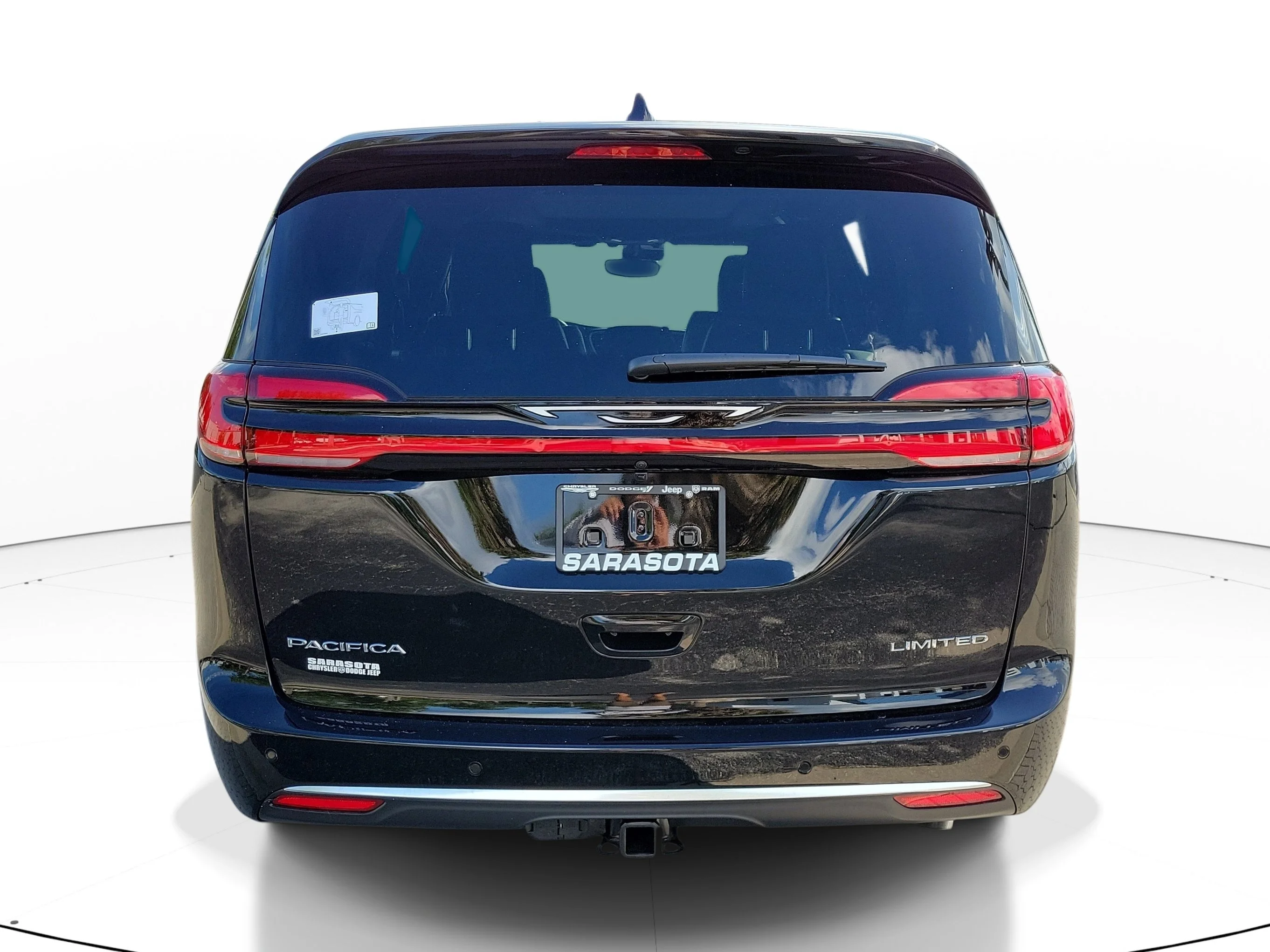 New 2027 Diamond Black Crystal Pearlcoat Chrysler Limited image 5