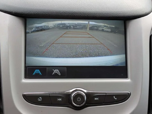 Used 2018 Summit White Chevrolet LS image 19