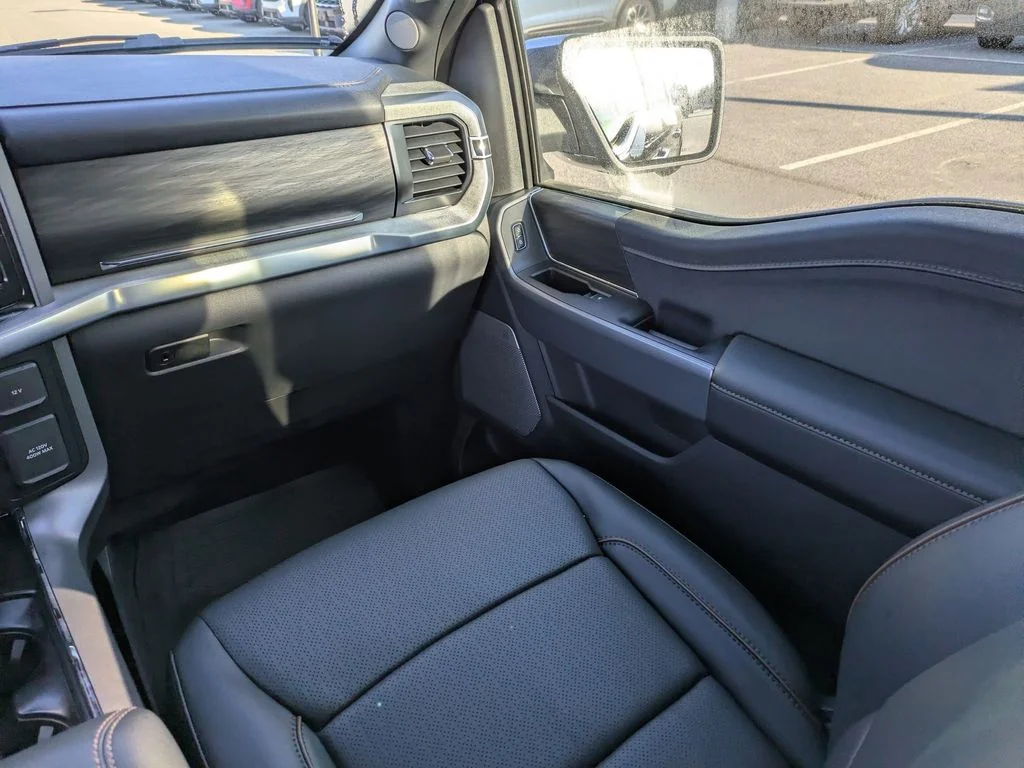 New 2026 Antimatter Blue Metallic Ford Lariat image 18