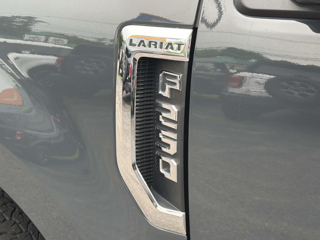 Used 2021 Gray Ford Lariat image 13