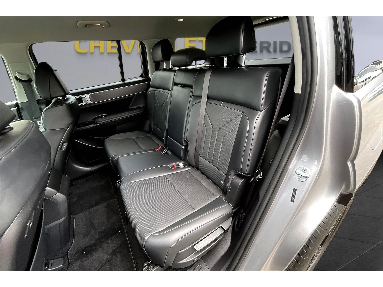 Used 2025 Gray Hyundai SEL image 19