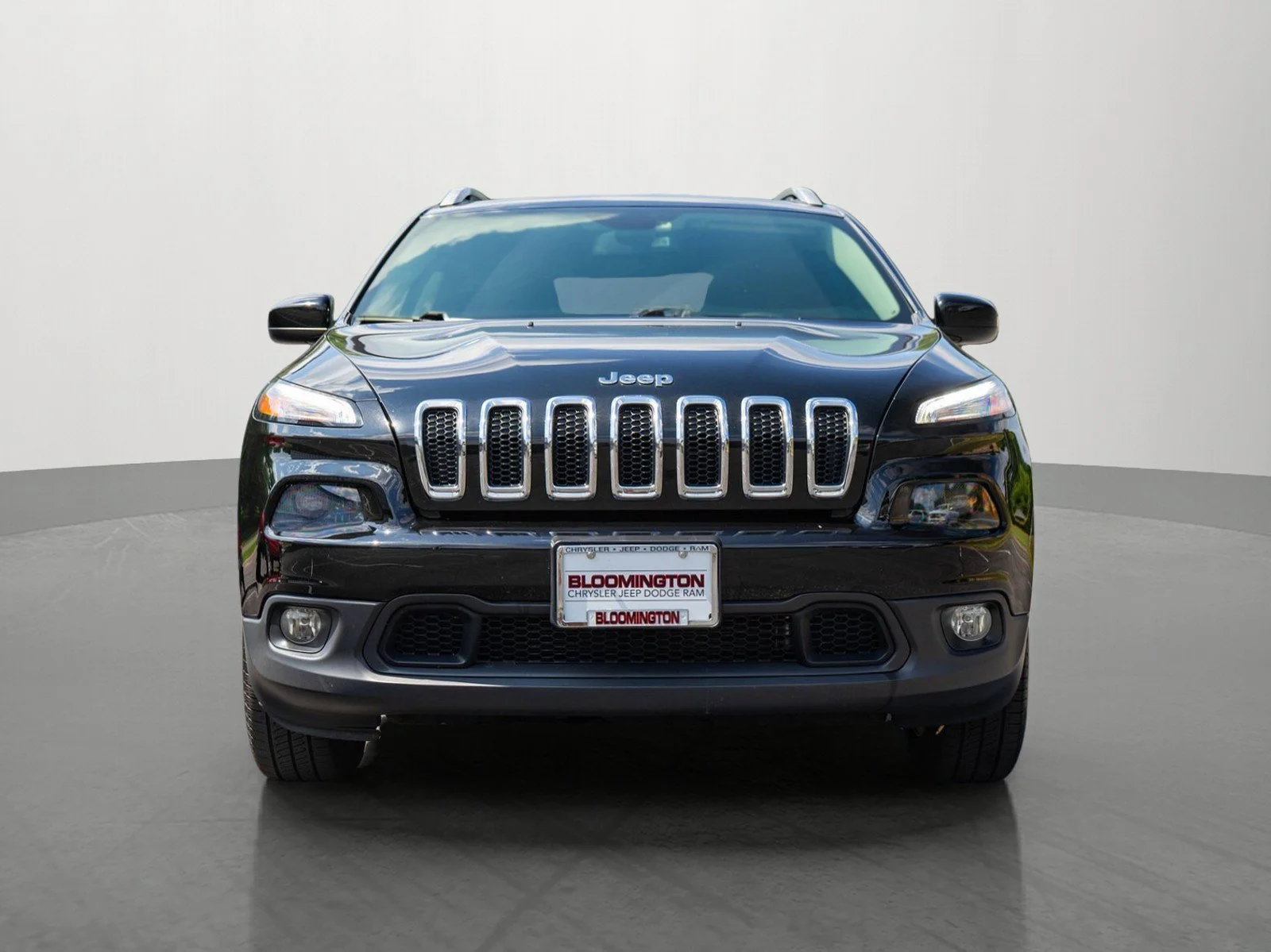 Used 2017 Jeep Cherokee Latitude with VIN 1C4PJMCB2HW601208 for sale in Minneapolis, Minnesota