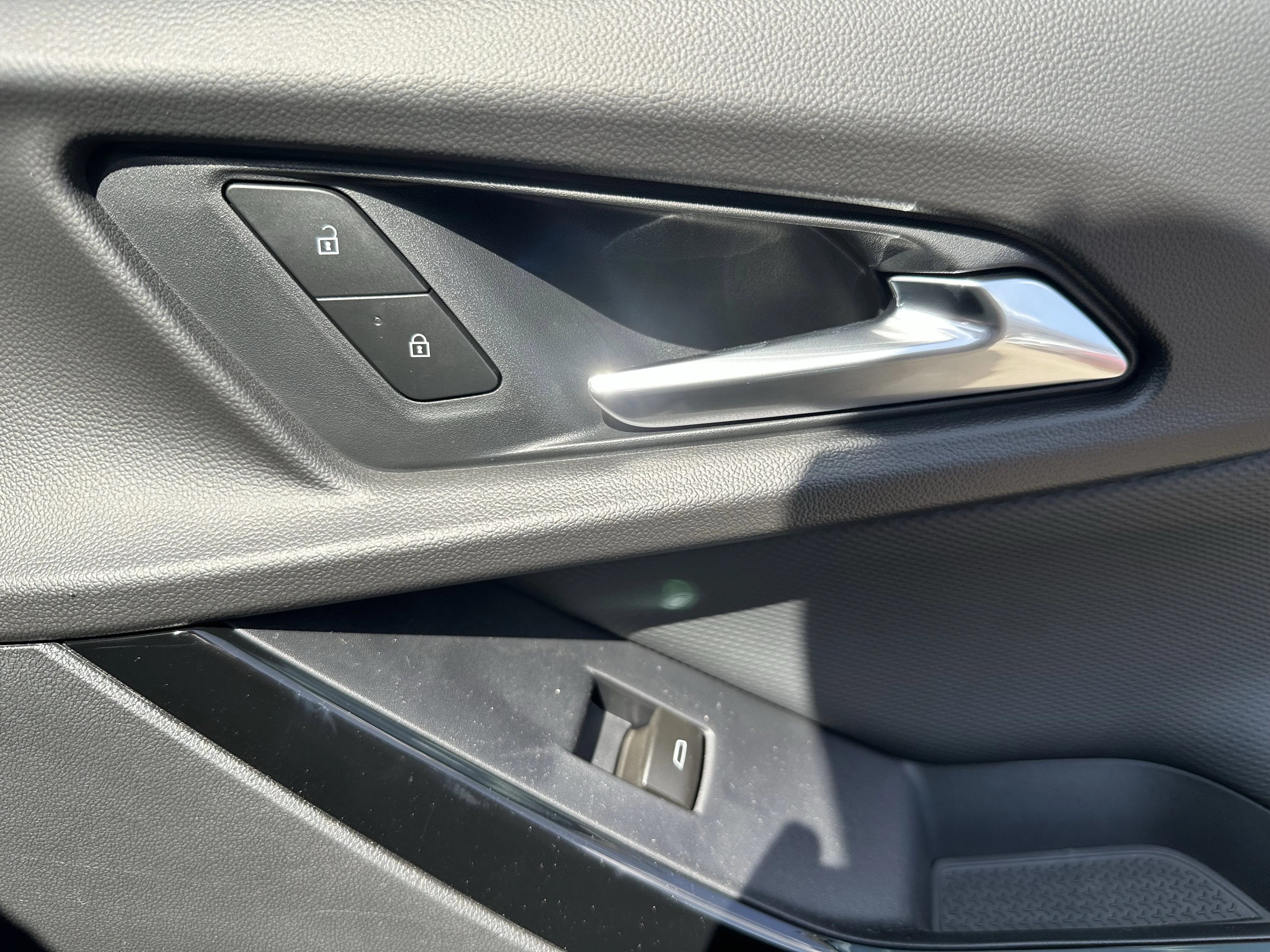 New 2026 Summit White Chevrolet AWD LT image 18