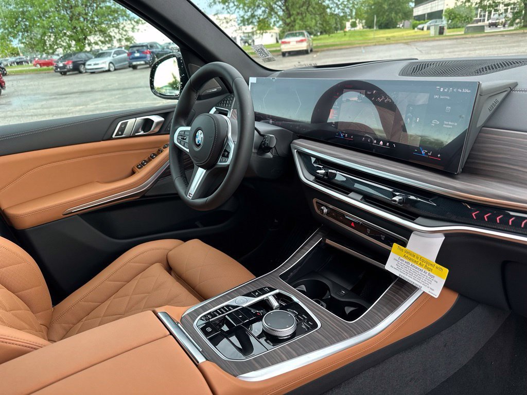 New 2026 Carbon Black Metallic BMW xDrive40i image 26