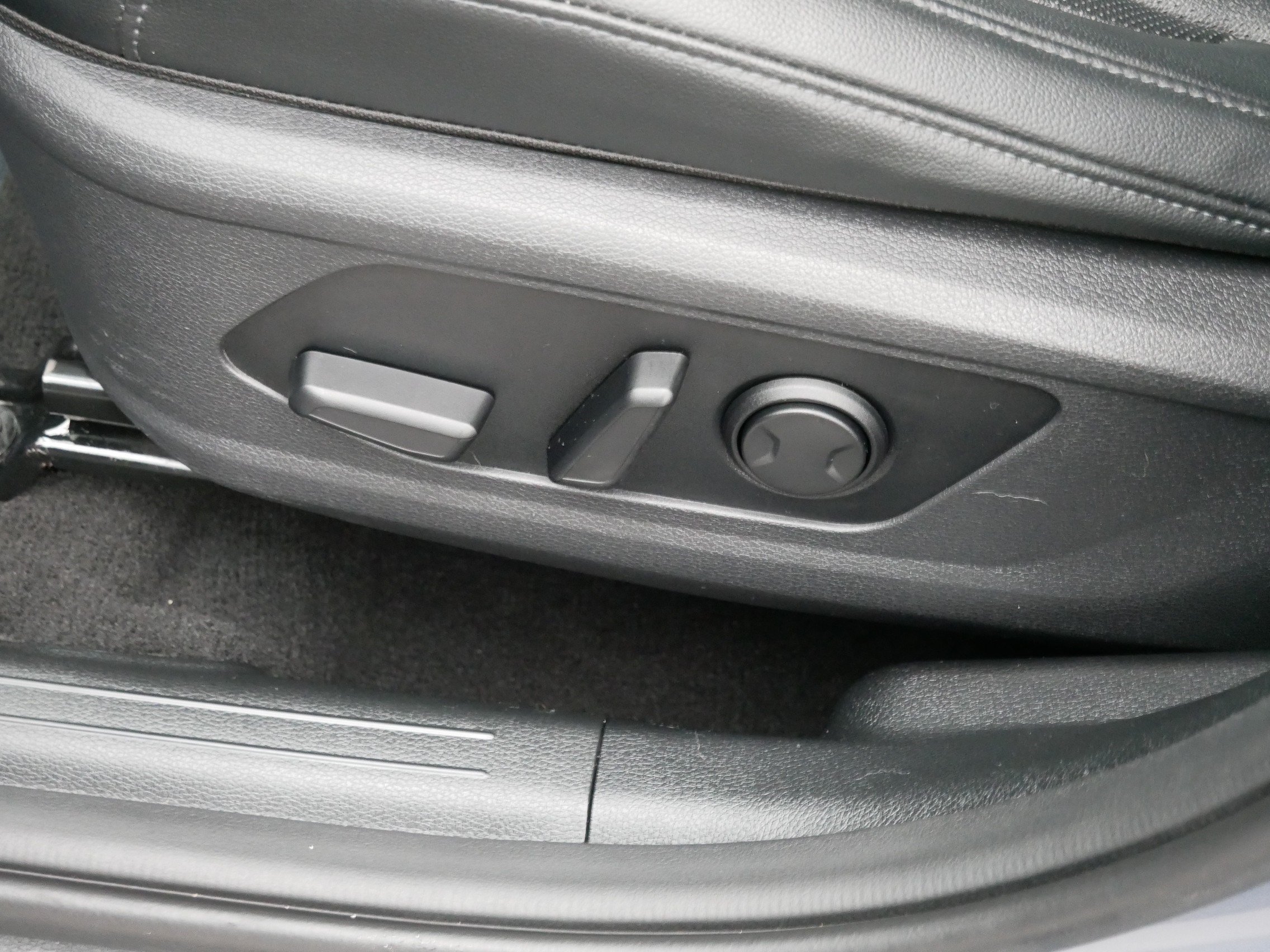 2023 Kia Sportage EX - Photo 20