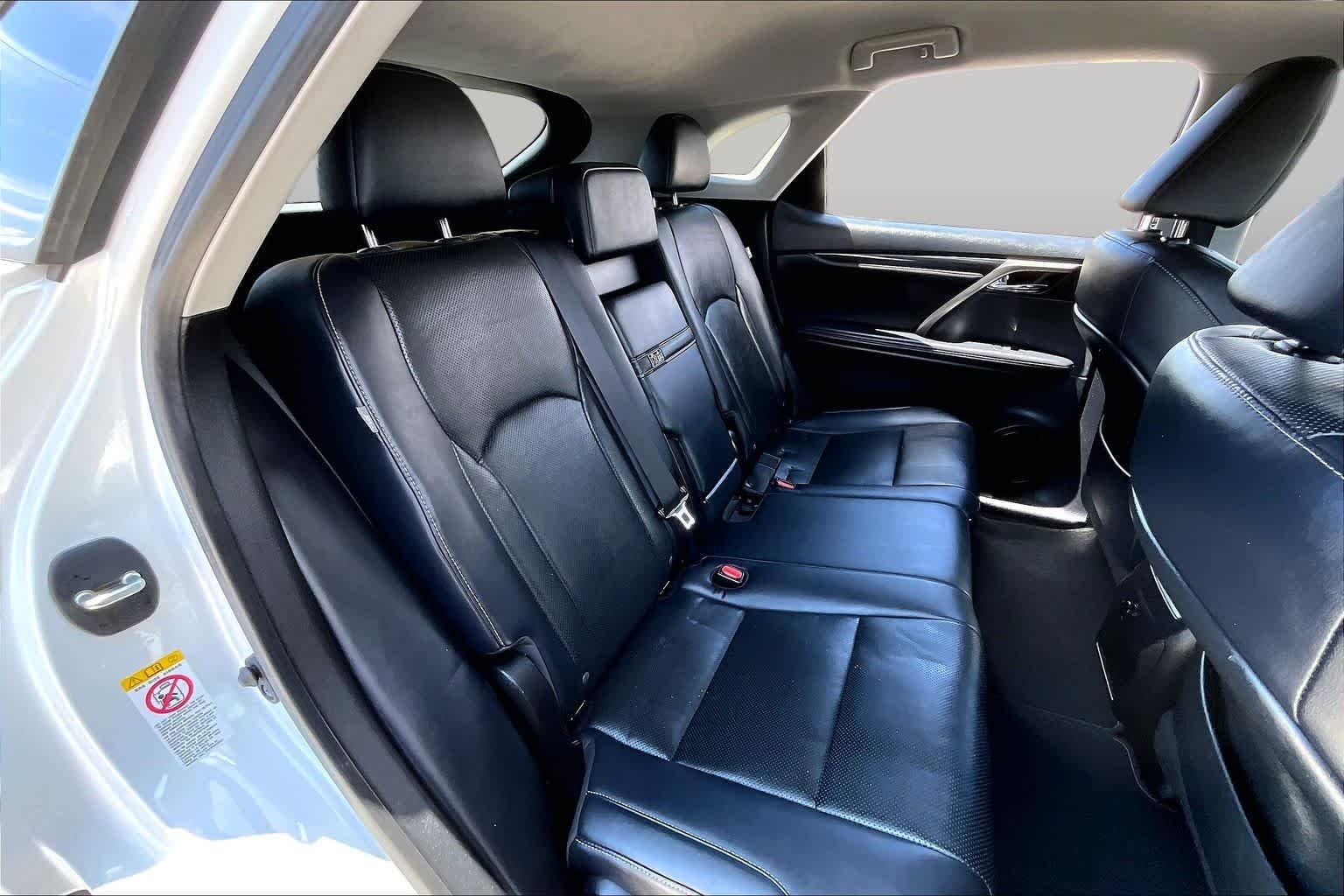 Used 2019 Eminent White Pearl Lexus  image 18