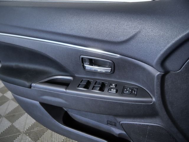 Used 2015 Gray Mitsubishi GT image 29