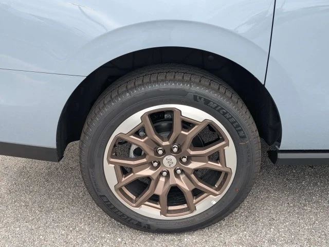 New 2027 Glacier Gray Metallic Tri-Coat Ford MAX King Ranch® image 11