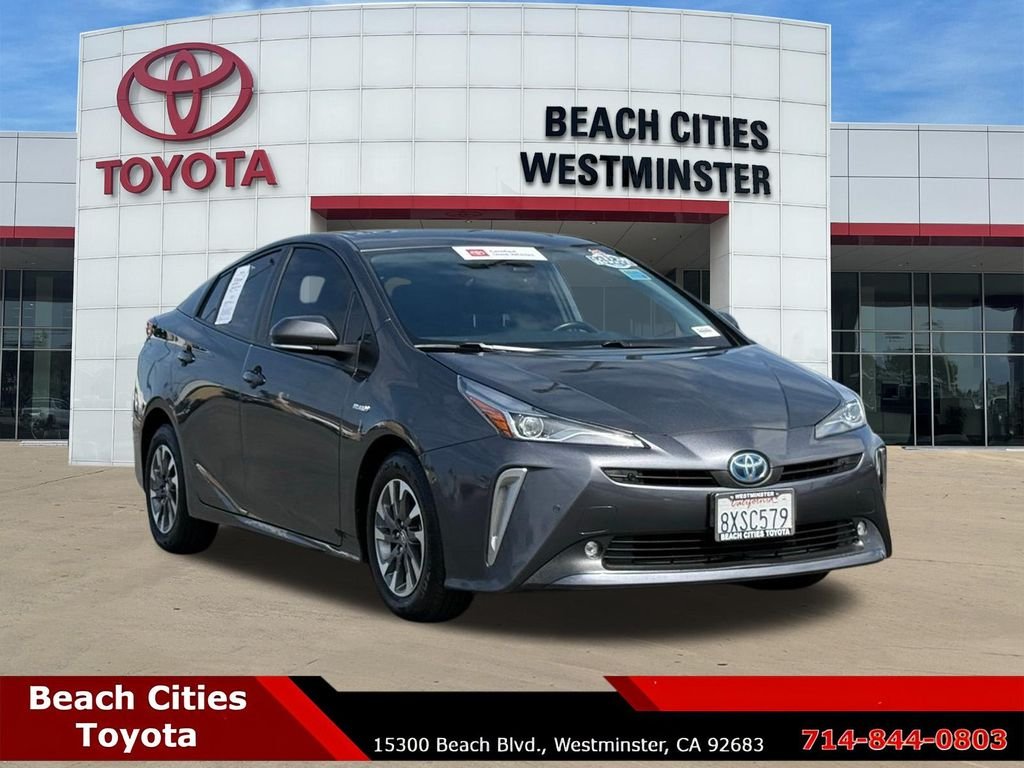 2022 Toyota Prius XLE FWD's photo