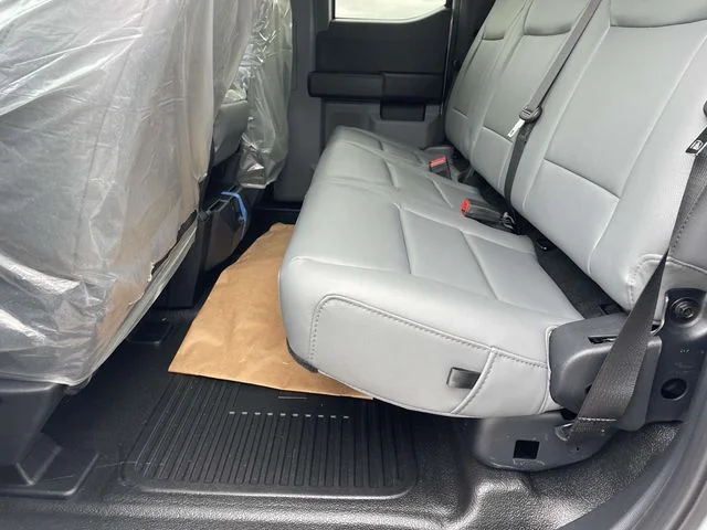 New 2026 Oxford White Ford F-450® XL image 18
