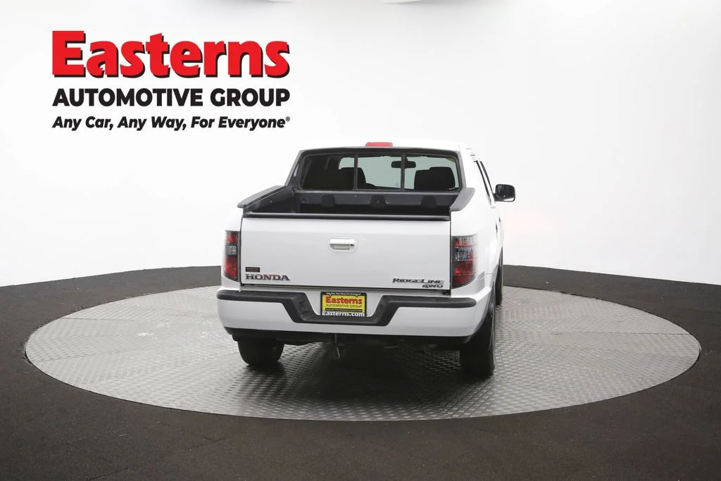 Used 2014 White Honda Sport image 36