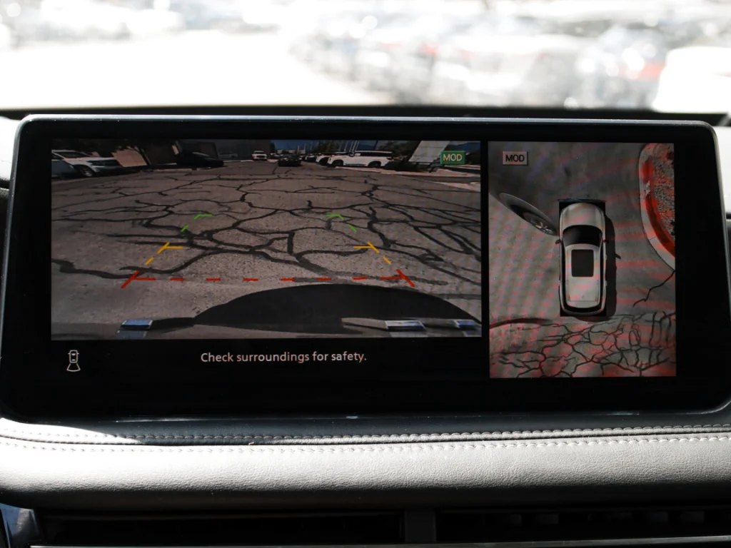 Used 2023  INFINITI Luxe image 22